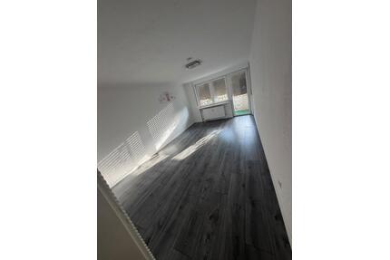 2 ZKB ab 1.01.2027 - 950,00&nbsp;EUR Kaltmiete, ca.&nbsp; 55,00&nbsp;m&sup2; in Eschelbronn (PLZ: 74927)