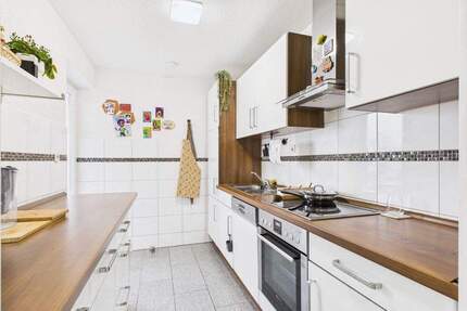 Stilvolle 3,5-Zimmer-Wohnung mit Weitblick und zwei Balkonen - Bietigheim-Bissingen