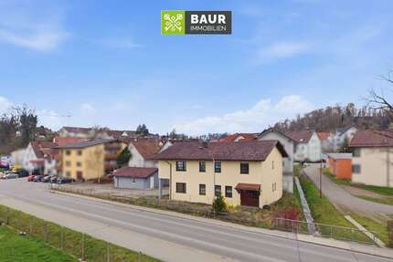 Haus zum Kaufen in Warthausen 449.000,00 € 306 m²