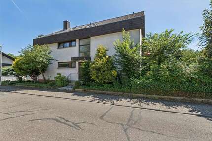 Haus zum Kaufen in Karlsruhe 990.000,00 € 296.98 m²