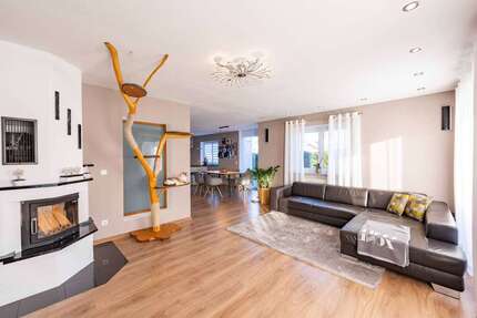 Haus zum Kaufen in Kempten (Allgäu) 1.249.000,00 € 292 m²