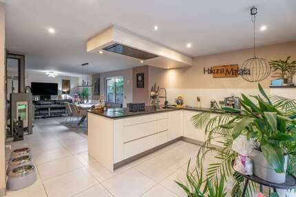 Haus zum Kaufen in Wasserliesch 699.000,00 € 285 m²