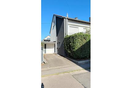 Modernisiertes Reihenendhaus in Schwaikheim 7 Zimmer2 Terrassen