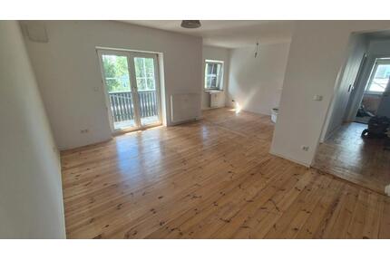 Helle 2-Zimmer-Whg mit Balkon+Gartenanteil in Haar (max. 2 Pers.)