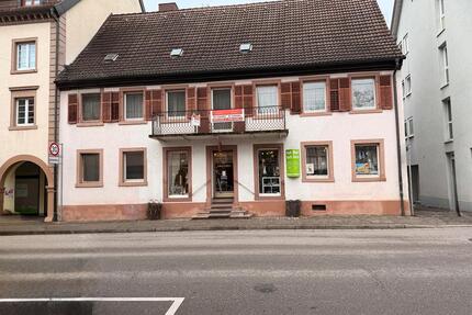 Wohn und Geschäftshaus - 750.000,00&nbsp;EUR Kaufpreis, ca.&nbsp; 395,00&nbsp;m&sup2; in Waldkirch (PLZ: 79183)