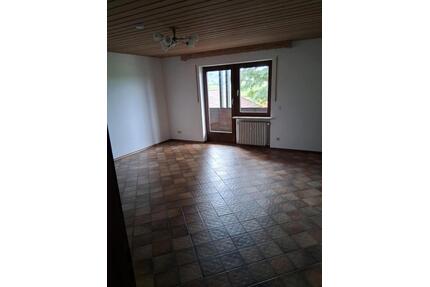 4 Zimmer Wohnung - 1.500,00&nbsp;EUR Kaltmiete, ca.&nbsp; 102,00&nbsp;m&sup2; in Bruckmühl (PLZ: 83052)