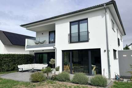 Haus zum Kaufen in Löchgau 1.275.000,00 € 279 m²