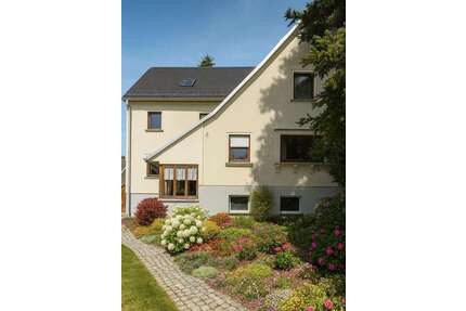 Haus zum Kaufen in Hartenstein 90.000,00 € 160 m²