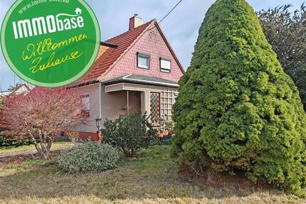 Liebliche Doppelhaushälfte mit Garten und Garagen in ruhiger Lage! - Frankenberg