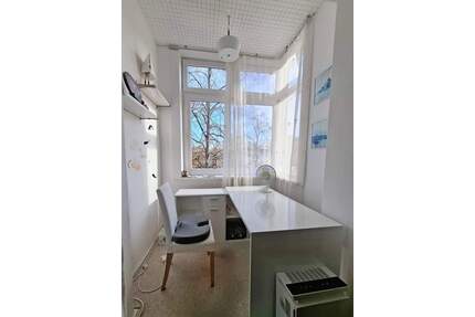 Bezugsfreie Eigentumswohnung mit schönem Wintergarten - Berlin Steglitz