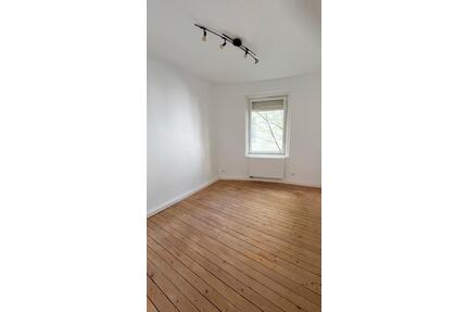 WG Zimmer Neugründung | Altbau | zentrale Lage Augsburg