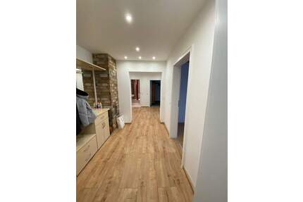 Möblierte 2-Zi.-Wohnung inkl. EBK in idyllischer Lage von Ahorn OT Eicha