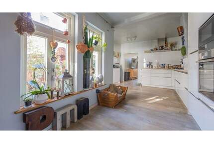 Stilvoll modernisiertes und saniertes Zweifamilienhaus mit Gewerbeeinheit im Herzen der Goslarer Altstadt