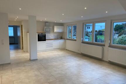 3 Zimmer Dachgeschosswohnung zu vermieten - Dettingen an der Erms