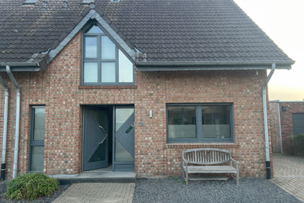 Doppelhaushälfte in Meerbusch Lank-Latum in ruhiger Sackgasse