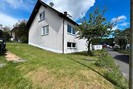 Einfamilienhaus 189,6 m2, 7 Zimmer 2 Bäder, Keller, Garage - Reichshof