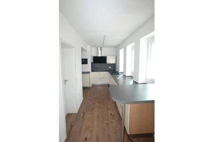 TRAUMHAFTE WOHNUNG MIT VIEL LICHT , UND HOCHWERTIGER AUSSTATTUNG - Mainz Laubenheim