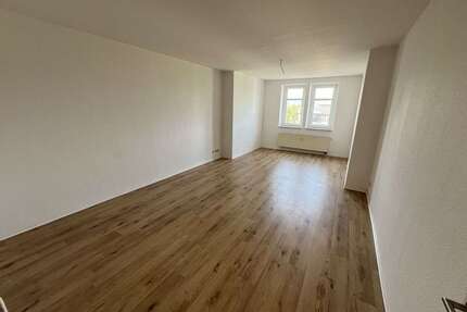 Wohnung zum Mieten in Gera 742,00 € 114.22 m²