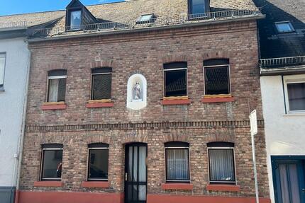 Zu Vermieten in 65589 Limburg Hadamar Haus mit Garten 6 Zimmer - Kelkheim (Taunus)