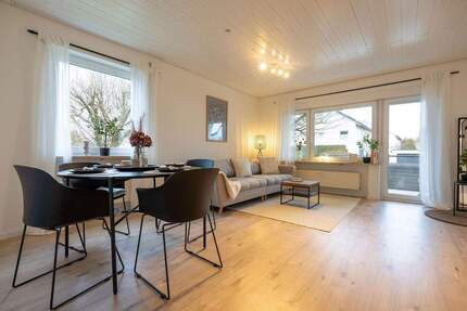 Attraktive 4-Zimmer-Wohnung mit Sonnenbalkon - sofort bezugsbereit, provisionsfrei - Senden Ay