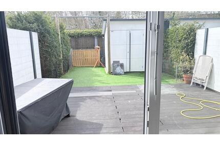 Reihenhaus 5 Zimmer in Wedel - 2.185,00&nbsp;EUR Kaltmiete, ca.&nbsp; 142,00&nbsp;m&sup2; in Pinneberg (PLZ: 25421)