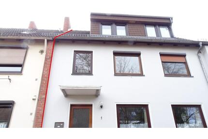Mehrfamilien Reihenendhaus in Bremen Mahndorf - Hemelingen