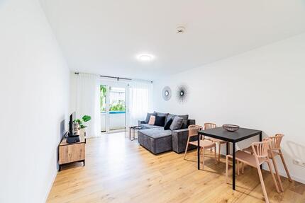 Sanierte & Möblierte 2-Zimmer-Wohnung mit Balkon - Miete all inclusive - Nürnberg Langwasser