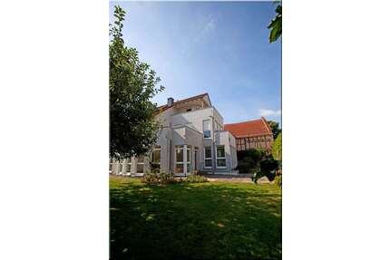 Haus zum Kaufen in Oberursel 1.249.000,00 € 345 m²