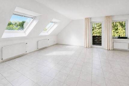 3-Zimmer-Wohnung mit Balkon in Leverkusen-Romberg - Dachgeschossausbau 1990