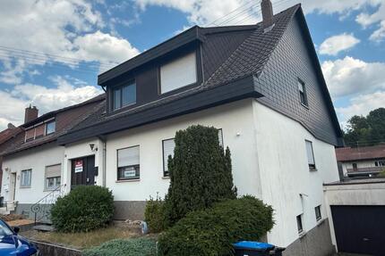 Großzügiges Haus (270m2) mit Garten, Balkon, Loggia, Doppelgarage - Wadgassen