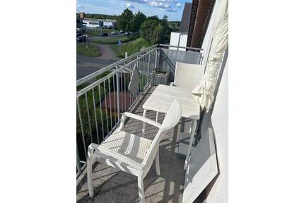 schöne 2-Zimmer Dachgeschosswohnung mit Balkon in Seligenstadt