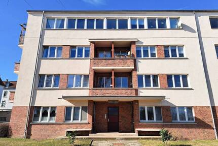 Wohlfühlen in Zwenkau Gemütliche 2-Raum-Wohnung mit Einbauküche