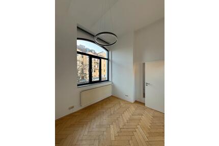 Praxisraum zu vermieten - 700,00&nbsp;EUR Kaltmiete, ca.&nbsp; 11,00&nbsp;m&sup2; in Aachen (PLZ: 52072) Aachen-Mitte