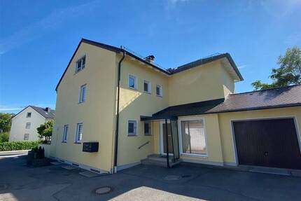 2,5-Zimmer Wohnung auf 2 Ebenen in ruhigem Haus in Emmering