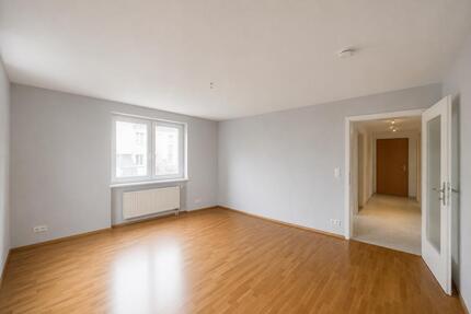 4 Zimmer Wohnung mit Balkon, Garage und Keller - Provisionsfrei - Schramberg