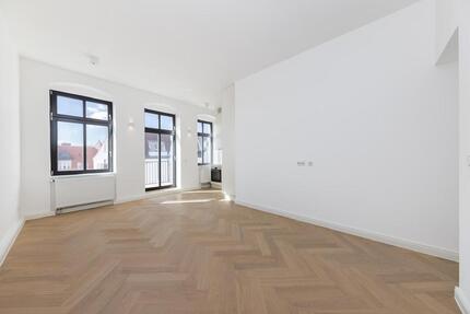 3 Zimmer | 2 Balkone | Weitblick | lichtdurchflutet | Aufzug | kernsanierter Altbau - Berlin Steglitz-Zehlendorf