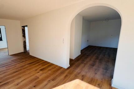 Erstbezug nach Kernsanierung - Dreizimmerwohnung in Kaisersesch