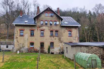 Haus zum Kaufen in Breitenbrunn 89.000,00 € 440 m²