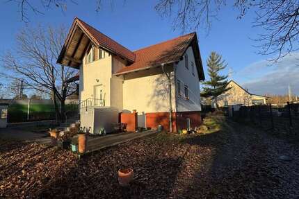 Haus zum Kaufen in Hohen Neuendorf 1.075.000,00 € 324 m²