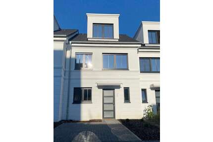 Haus zum Kaufen in Dormagen 737.400,00 € 145 m²