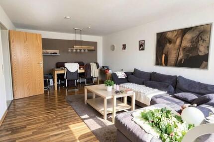 Helle 2-Zimmer-Wohnung in ruhiger Lage von Bellenberg mit Einbauküche und 2 Stellplätzen