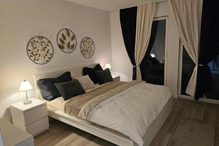 Wohnung in Bestlage, zentral- möbliert mit Aufzug und Tiefgarage - Düsseldorf Pempelfort