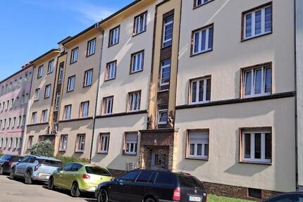 Helle 3-Raum-Whg,1.OG Gera,Zentrum(Tageslichtbad,Badew.,Balkon)