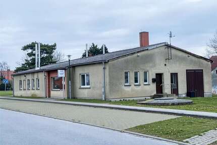 Grundstück zu verkaufen in Saal 98.000,00 € 674 m²