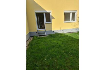 Wohnung zu vermieten - 340,00&nbsp;EUR Kaltmiete, ca.&nbsp; 40,00&nbsp;m&sup2; in Gera (PLZ: 07552) Bieblach-Ost