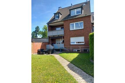 Dreifamilien Rheihenhaus - 340.000,00&nbsp;EUR Kaufpreis, ca.&nbsp; 209,00&nbsp;m&sup2; in Emmerich am Rhein (PLZ: 46446)