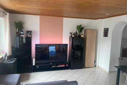 1Zi Wohnung in Großhaslach - 700,00&nbsp;EUR Kaltmiete, ca.&nbsp; 44,00&nbsp;m&sup2; in Petersaurach (PLZ: 91580)