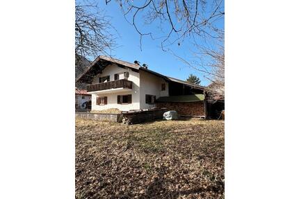 Grundstück mit Wohnhaus in Fischbachau