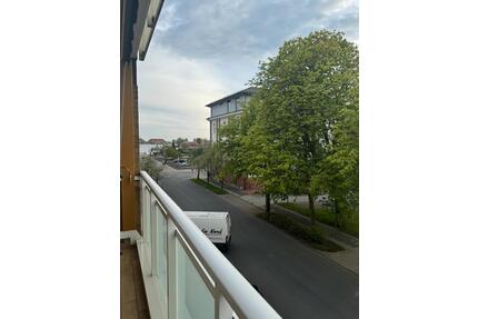 Möblierte 2-Zimmer Wohnung - 1.000,00&nbsp;EUR Kaltmiete, ca.&nbsp; 68,00&nbsp;m&sup2; in Wilhelmshaven (PLZ: 26382)