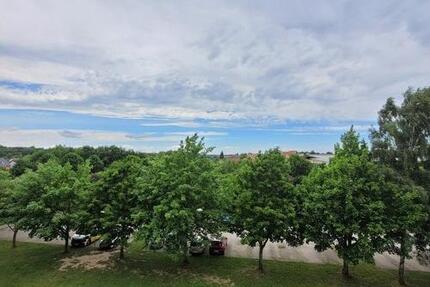 Was für ein Ausblick.. - 428,00&nbsp;EUR Kaltmiete, ca.&nbsp; 57,19&nbsp;m&sup2; in Freiberg (PLZ: 09599)